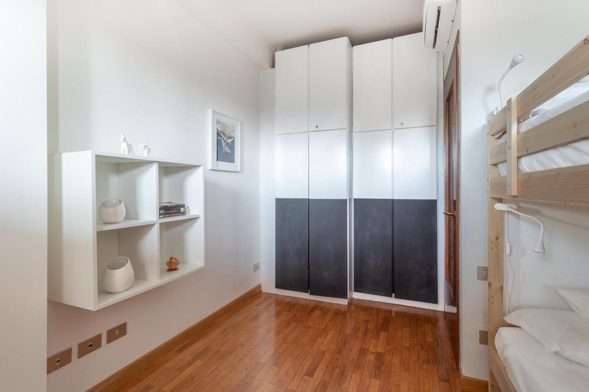 Appartement Trilocale In Via Pogatschnig 40 -- San Siro-rho Fiera-duomo