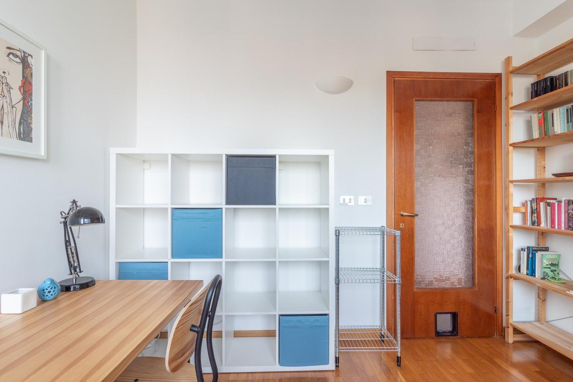 Trilocale In Via Pogatschnig 40 -- San Siro-rho Fiera-duomo * Milan